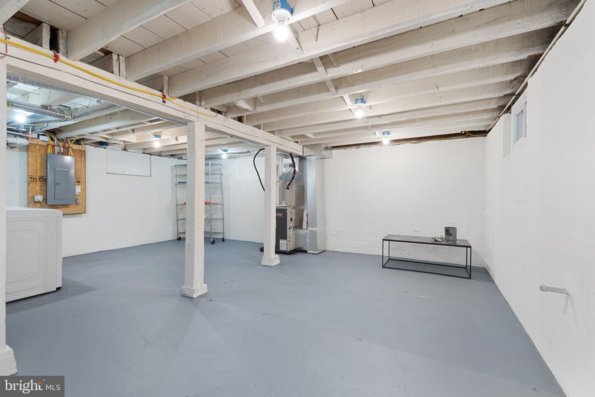 ABERDEEN HILLS - Residential