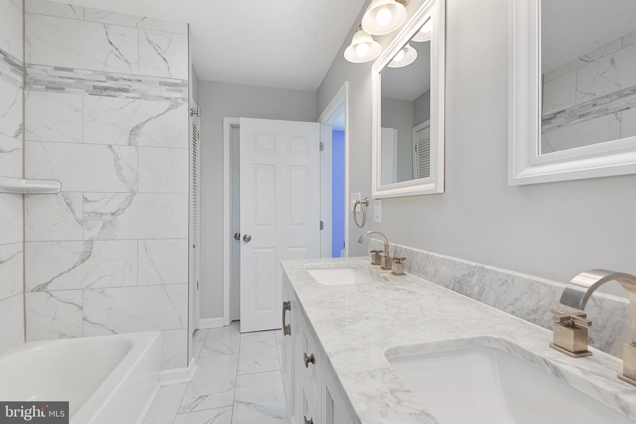 ABERDEEN HILLS - Residential