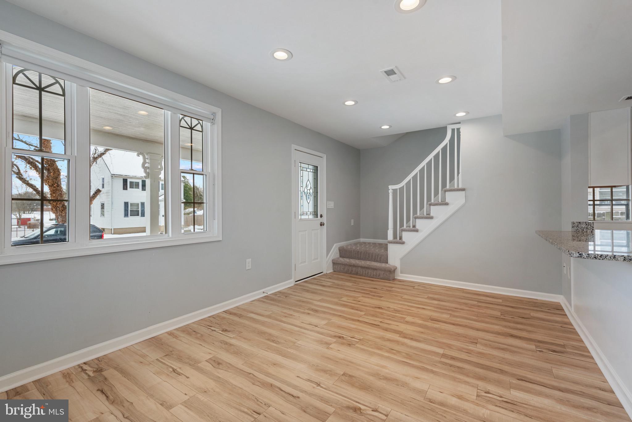 ABERDEEN HILLS - Residential