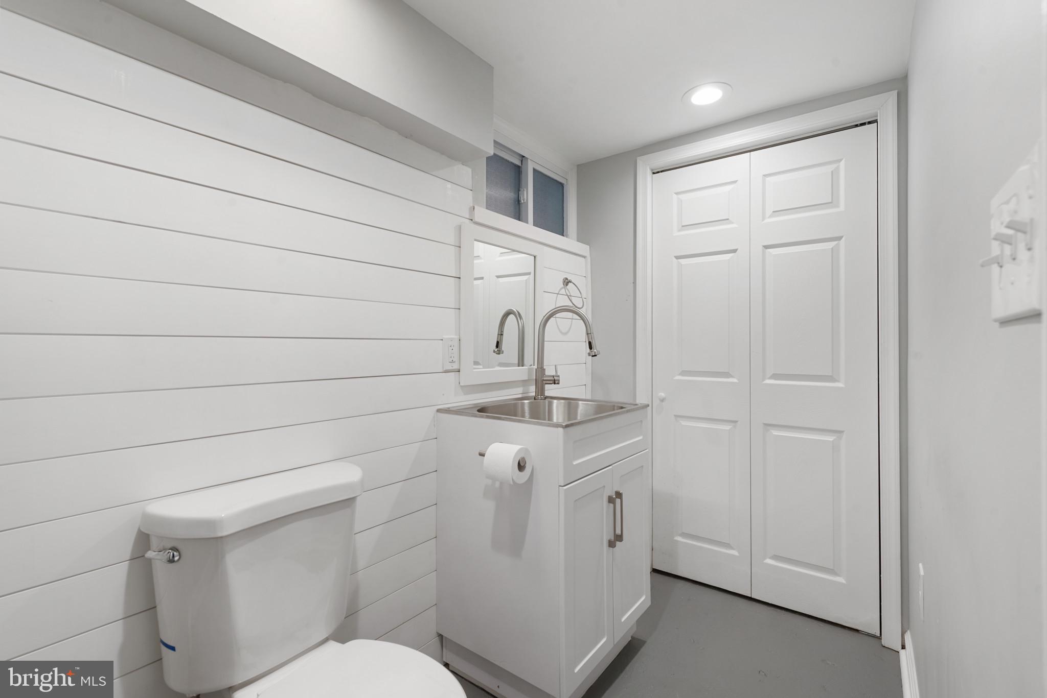 ABERDEEN HILLS - Residential