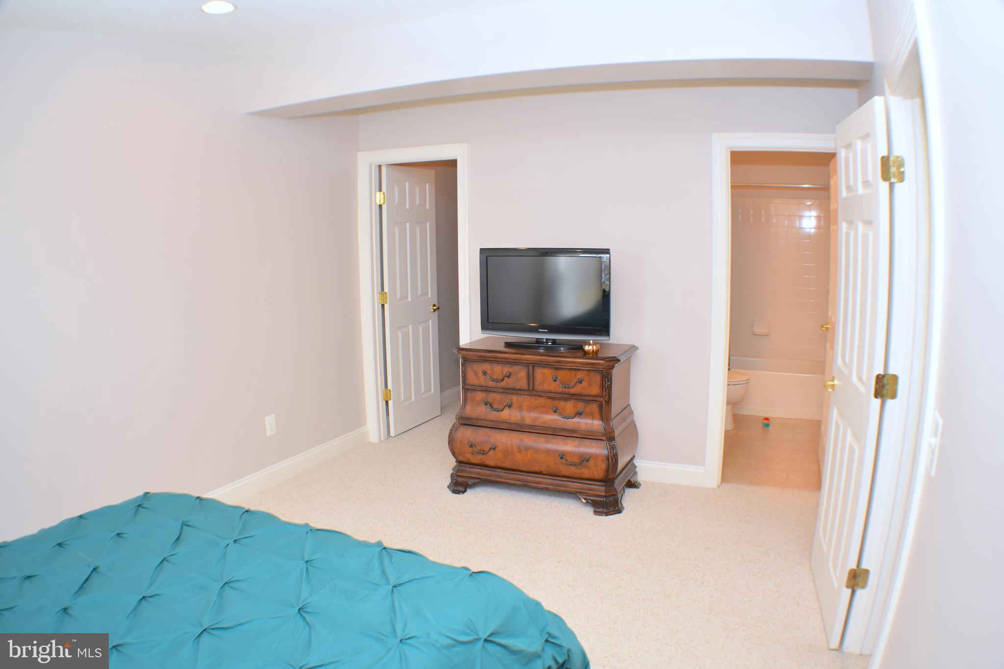 PRINCE WILLIAM TOWN CENTER - Residential