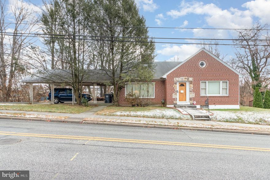 welcome to this 2 bed 1 bath home! This home offers a functional layout with a spacious kitchen and dining room, ideal for both everyday living and entertaining. The primary bedroom provides a comfortable retreat, along with an additional bedroom that can serve as a guest room or home office. The basement features a dedicated storage room, providing ample space to keep things organized. Additionally, the house is equipped with solar panels, contributing to energy efficiency and reduced utility costs. This home combines practicality and sustainability for a modern living experience.