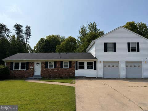 Photo of 3723 Forestdale Avenue, WOODBRIDGE, VA 22193 (MLS # VAPW2127346)