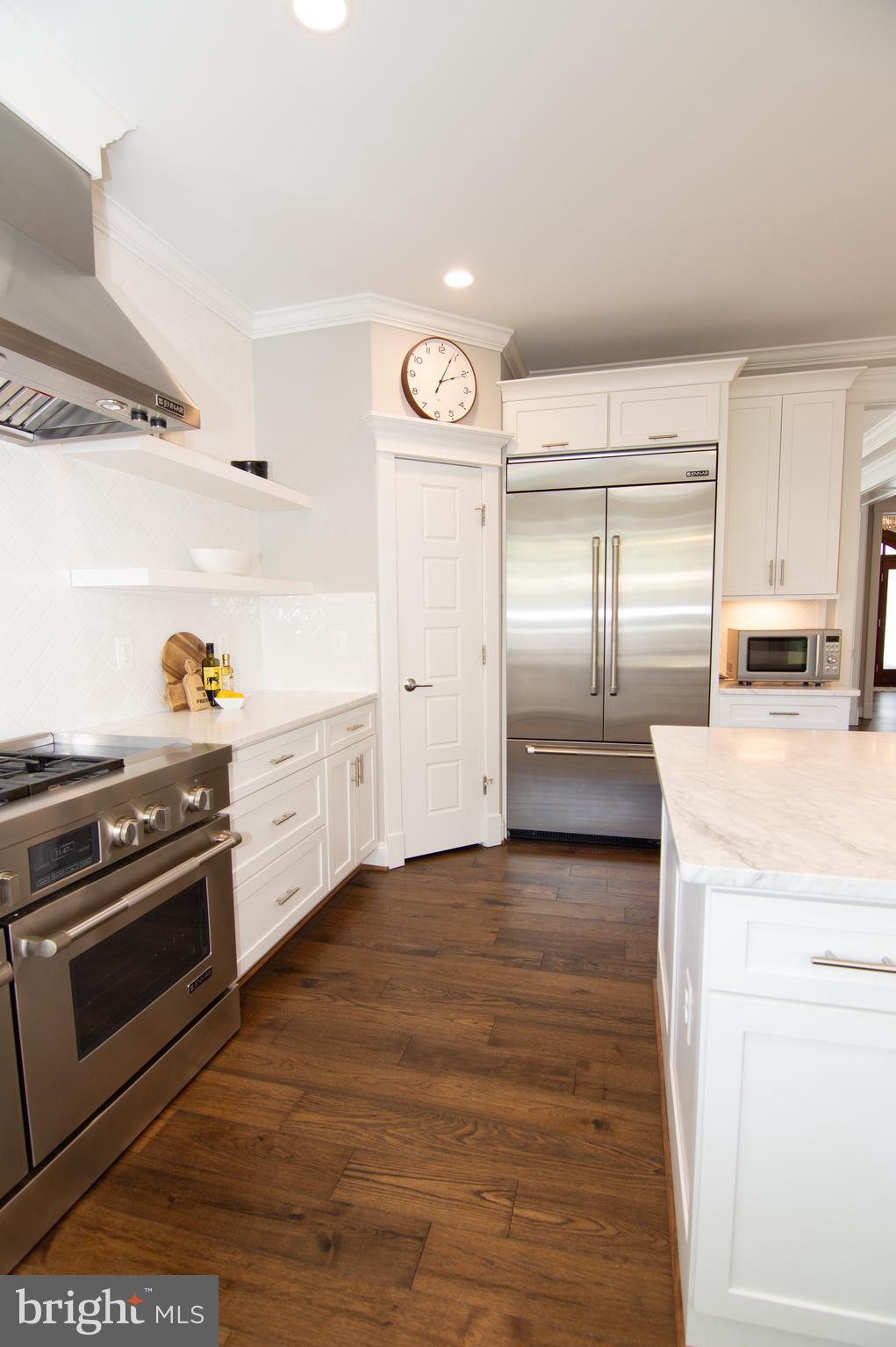 WEST VIENNA WOODS - Residential