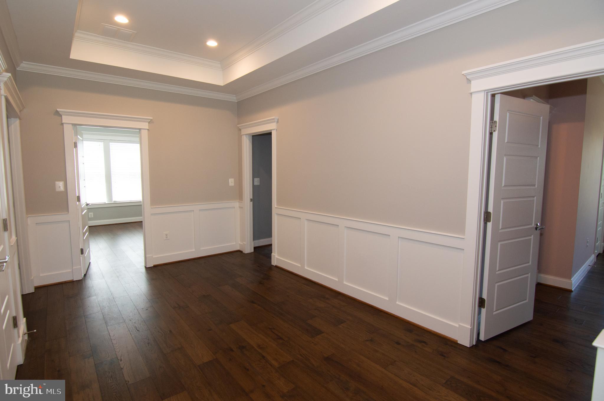 WEST VIENNA WOODS - Residential