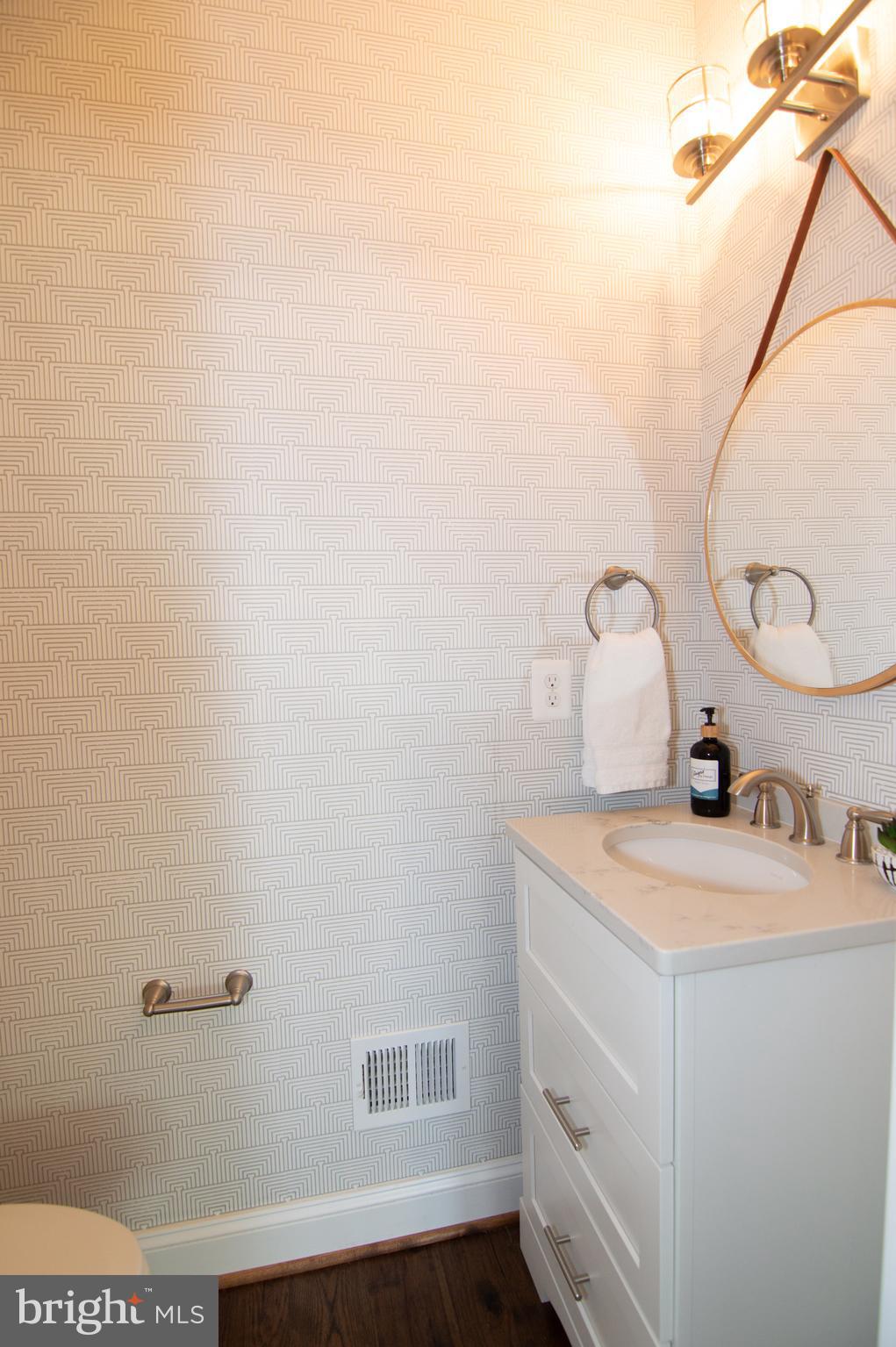 WEST VIENNA WOODS - Residential