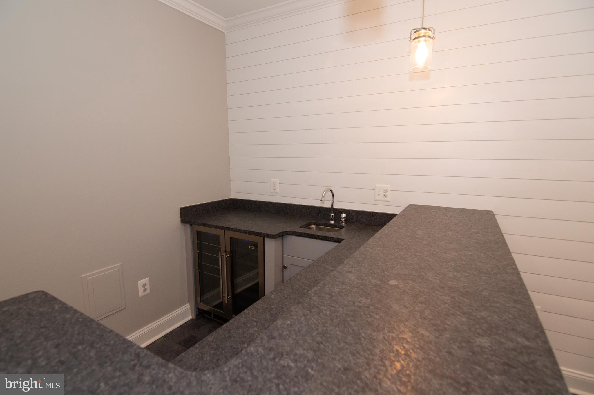 WEST VIENNA WOODS - Residential