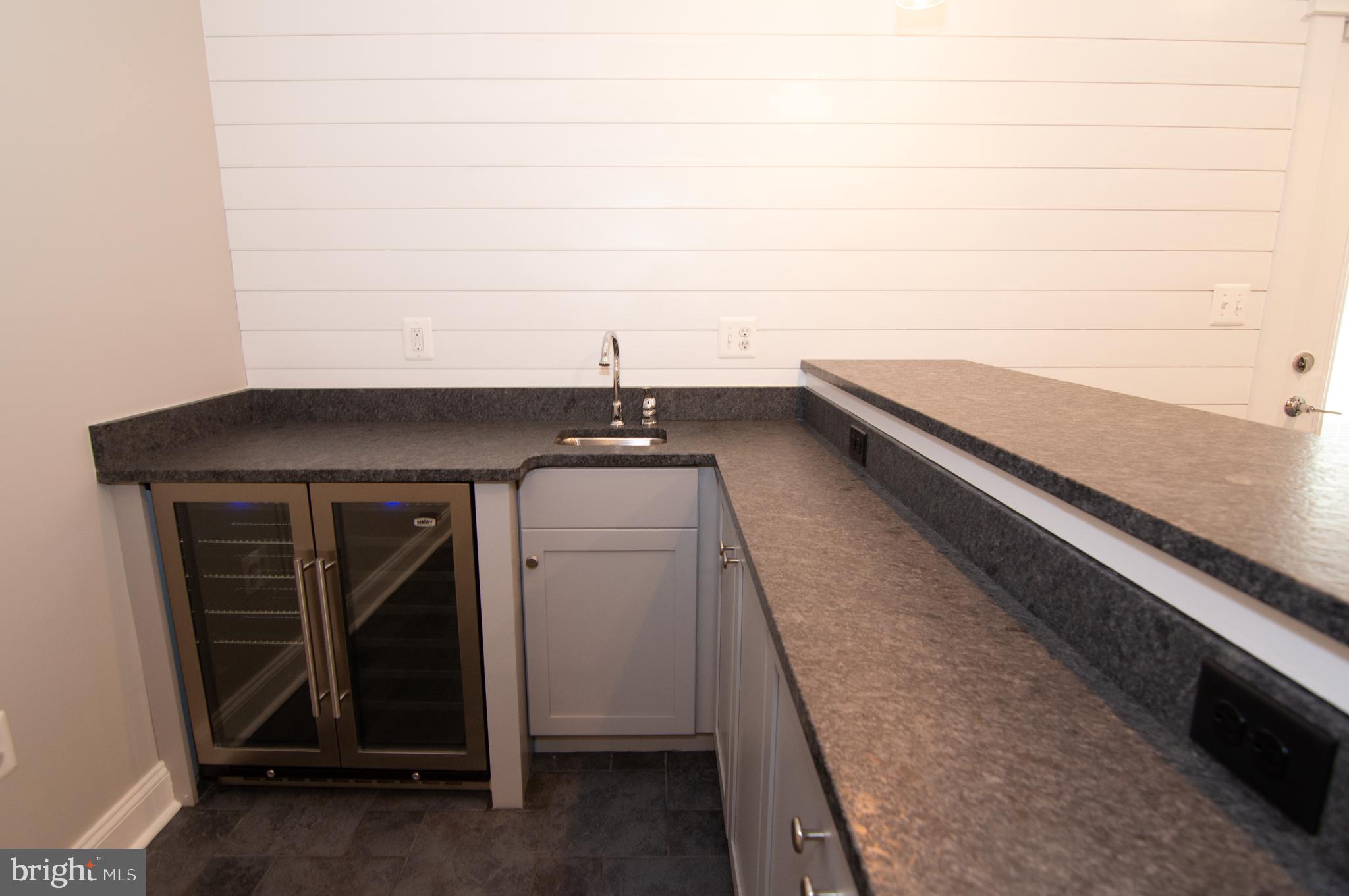 WEST VIENNA WOODS - Residential