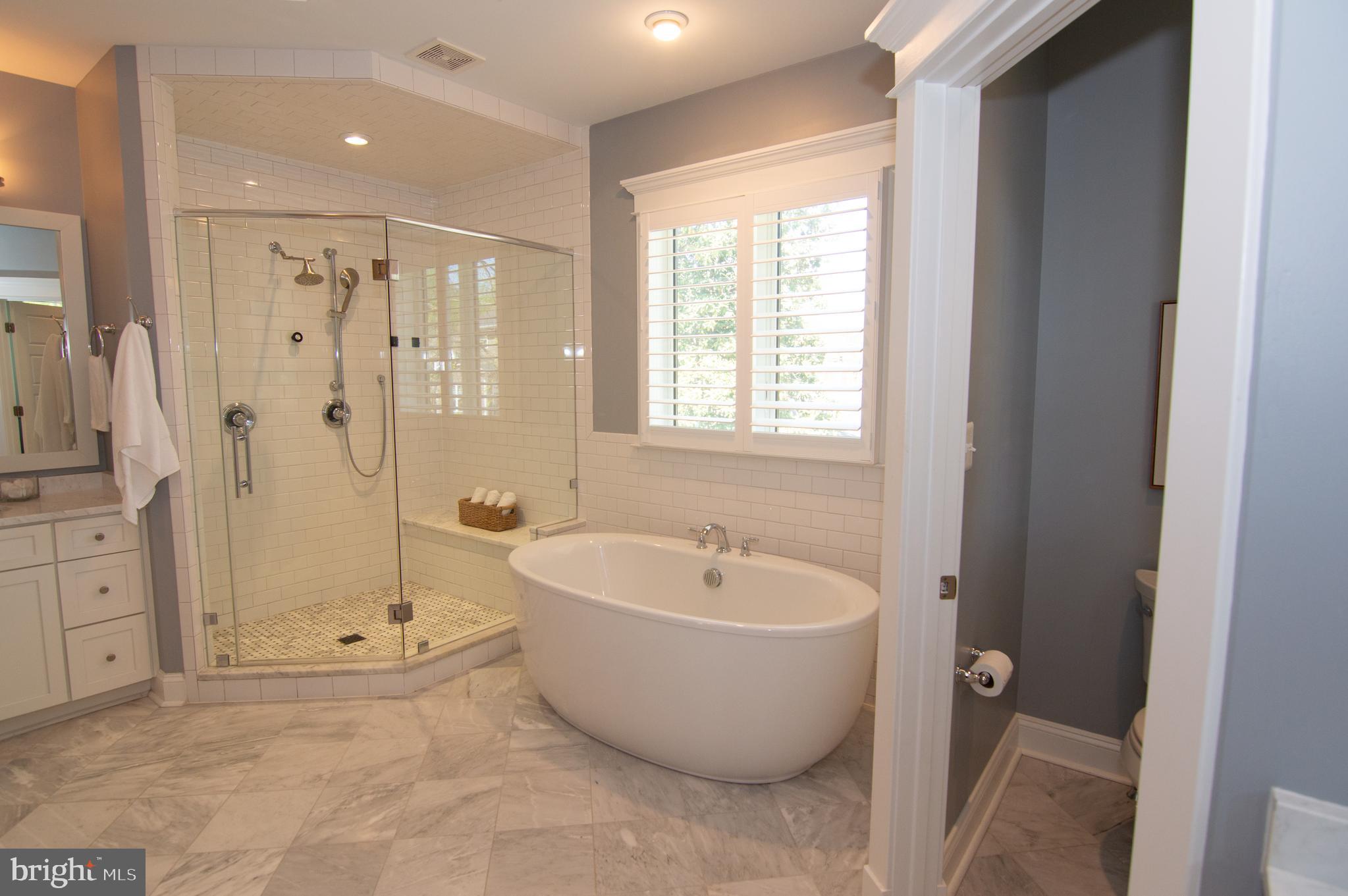 WEST VIENNA WOODS - Residential