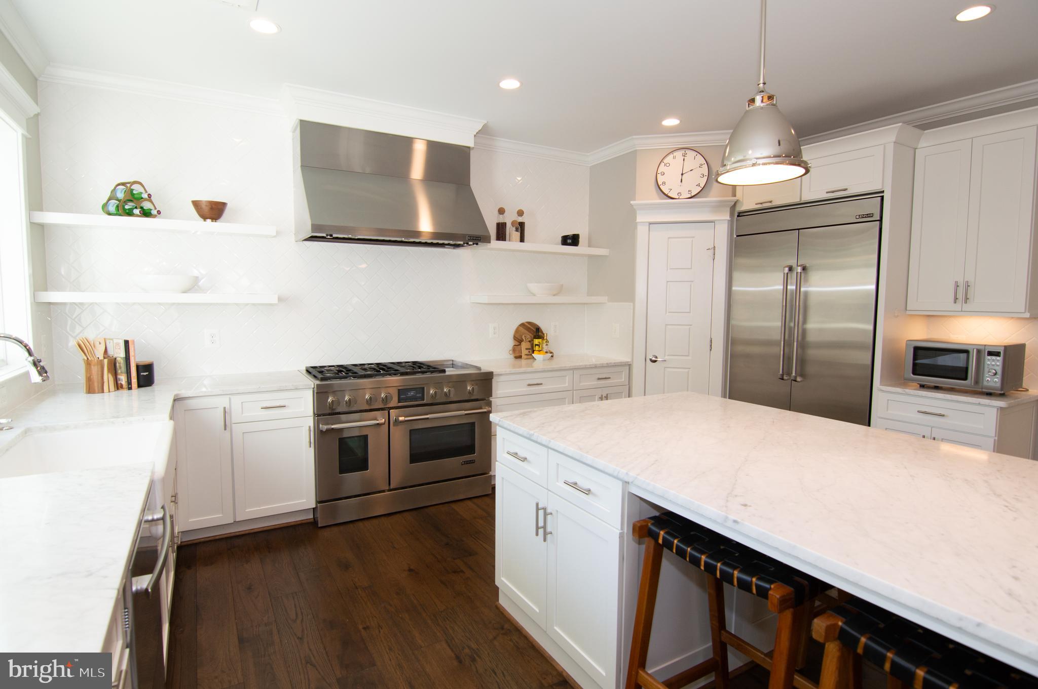 WEST VIENNA WOODS - Residential