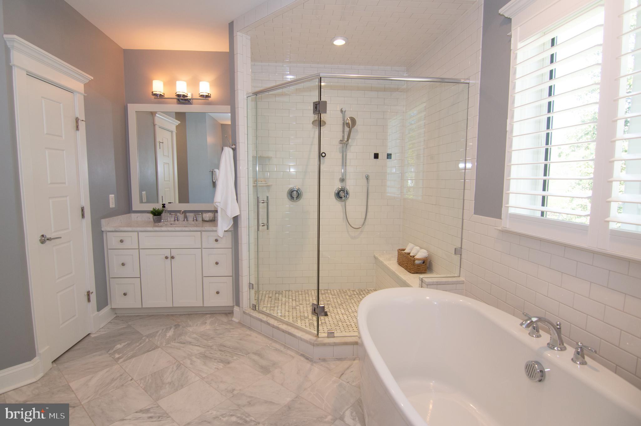 WEST VIENNA WOODS - Residential