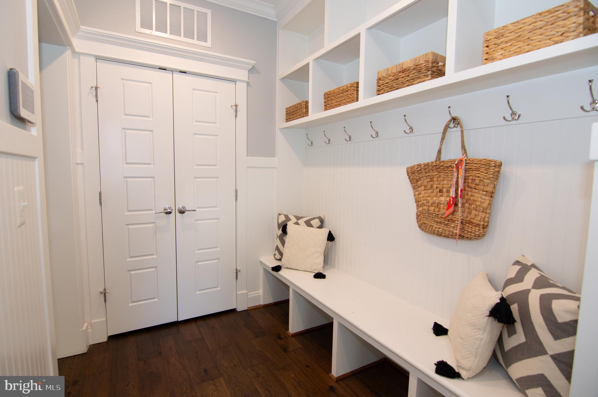 WEST VIENNA WOODS - Residential