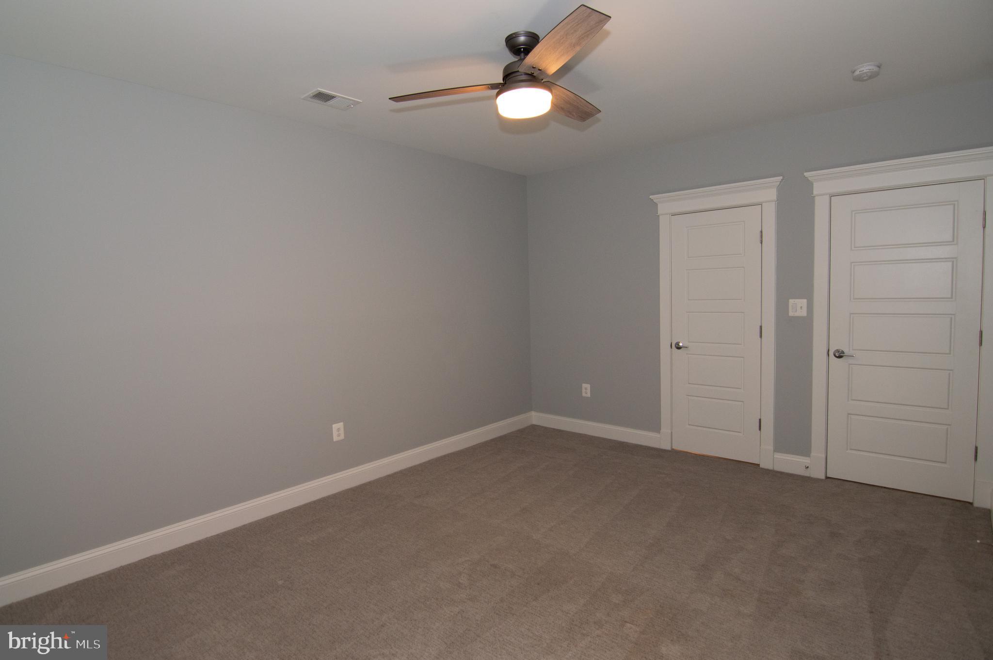 WEST VIENNA WOODS - Residential