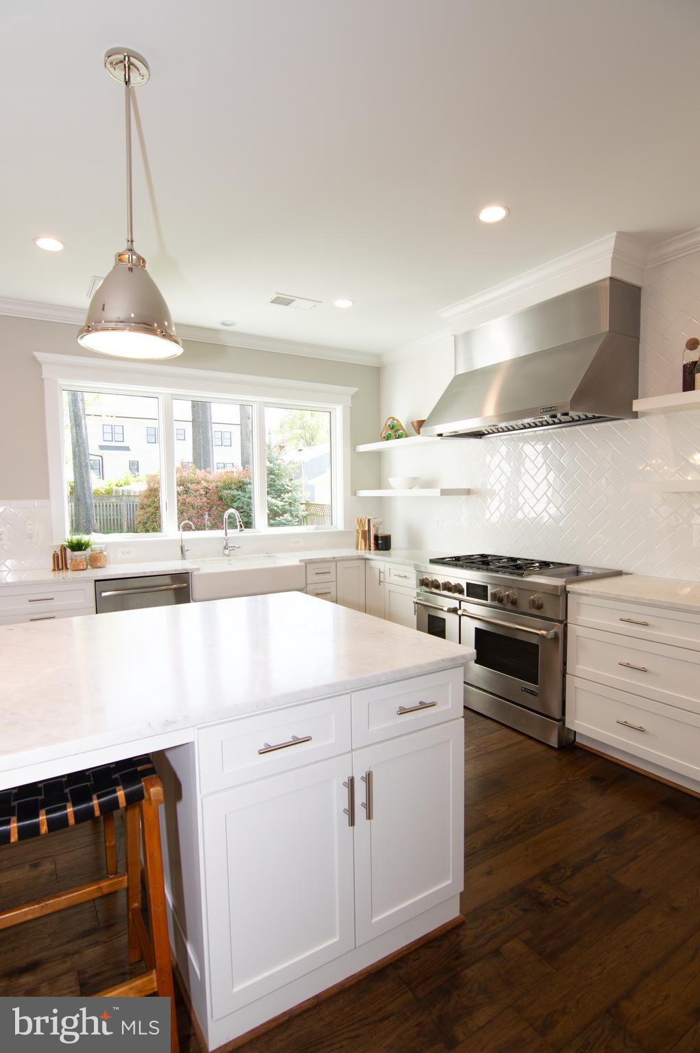 WEST VIENNA WOODS - Residential