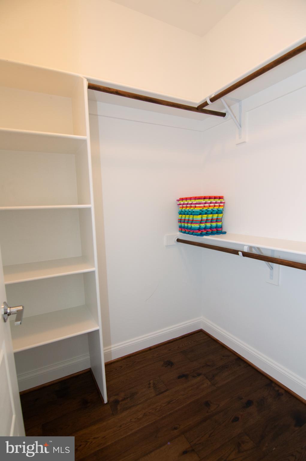 WEST VIENNA WOODS - Residential