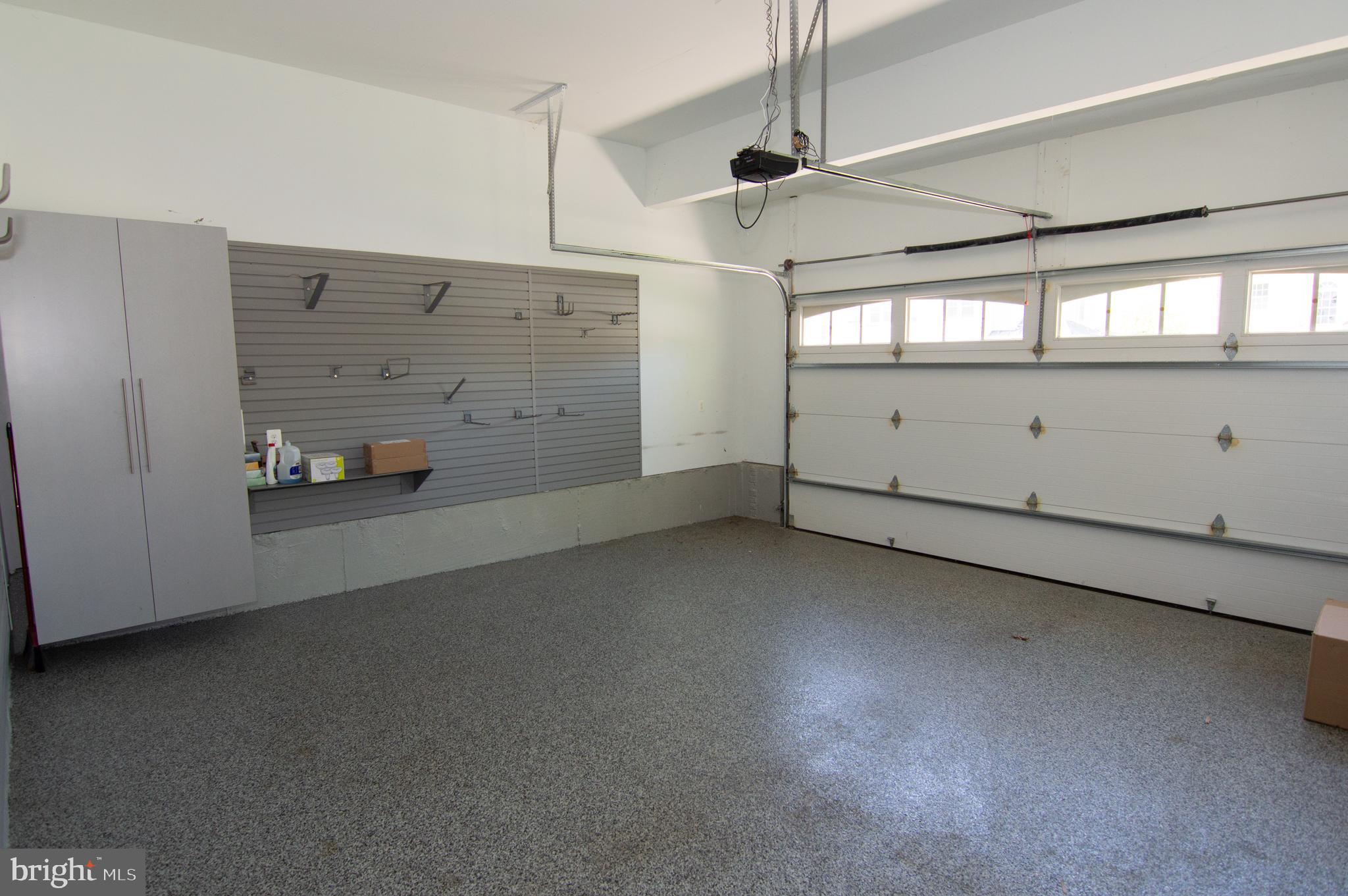 WEST VIENNA WOODS - Residential