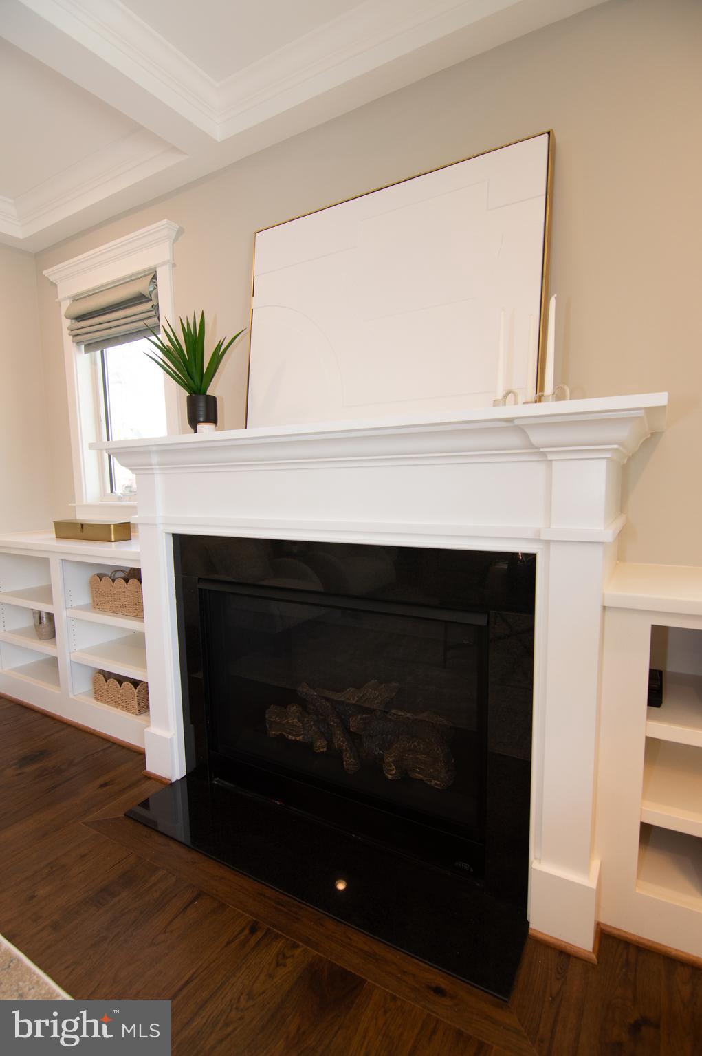 WEST VIENNA WOODS - Residential