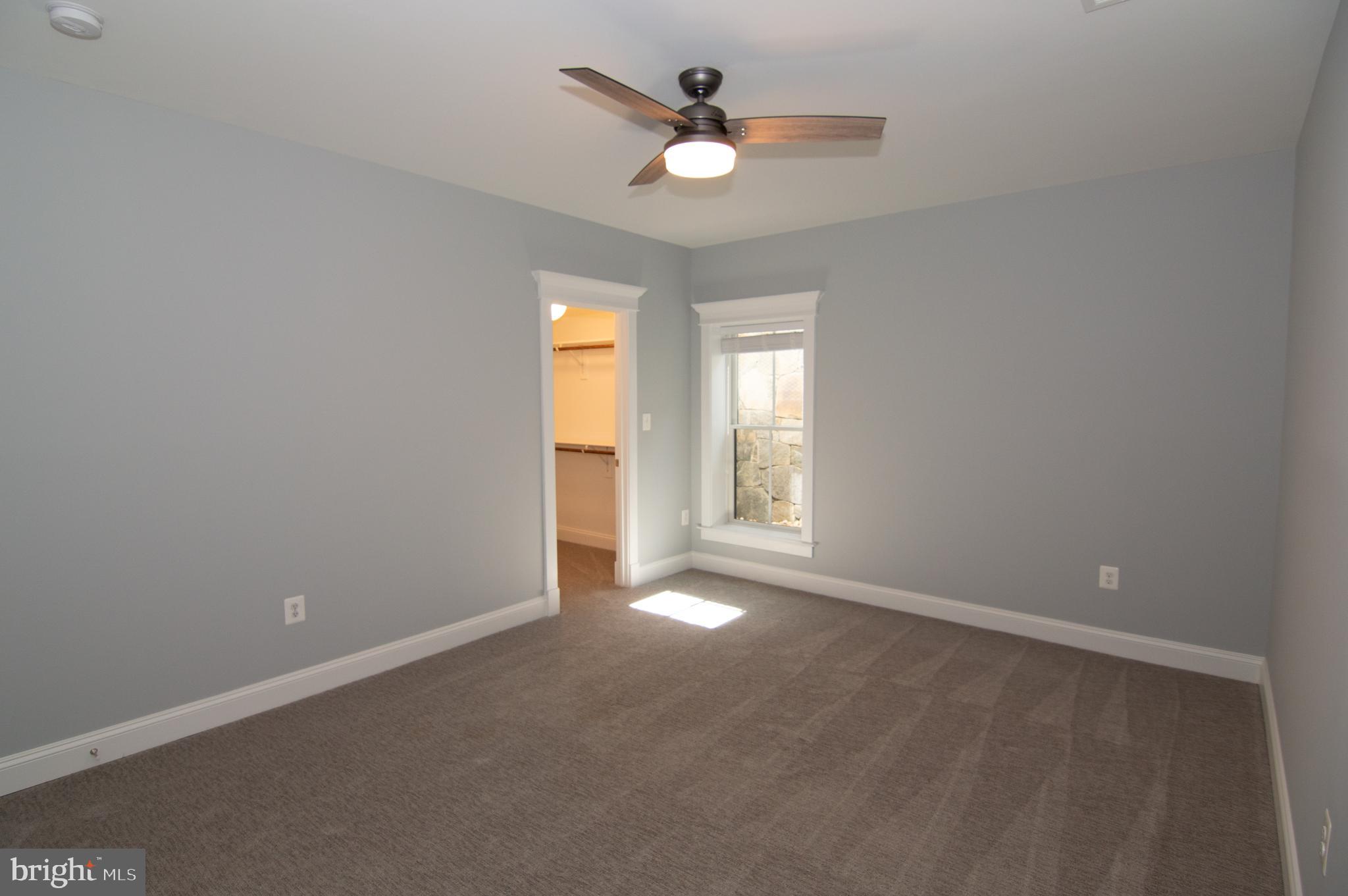 WEST VIENNA WOODS - Residential