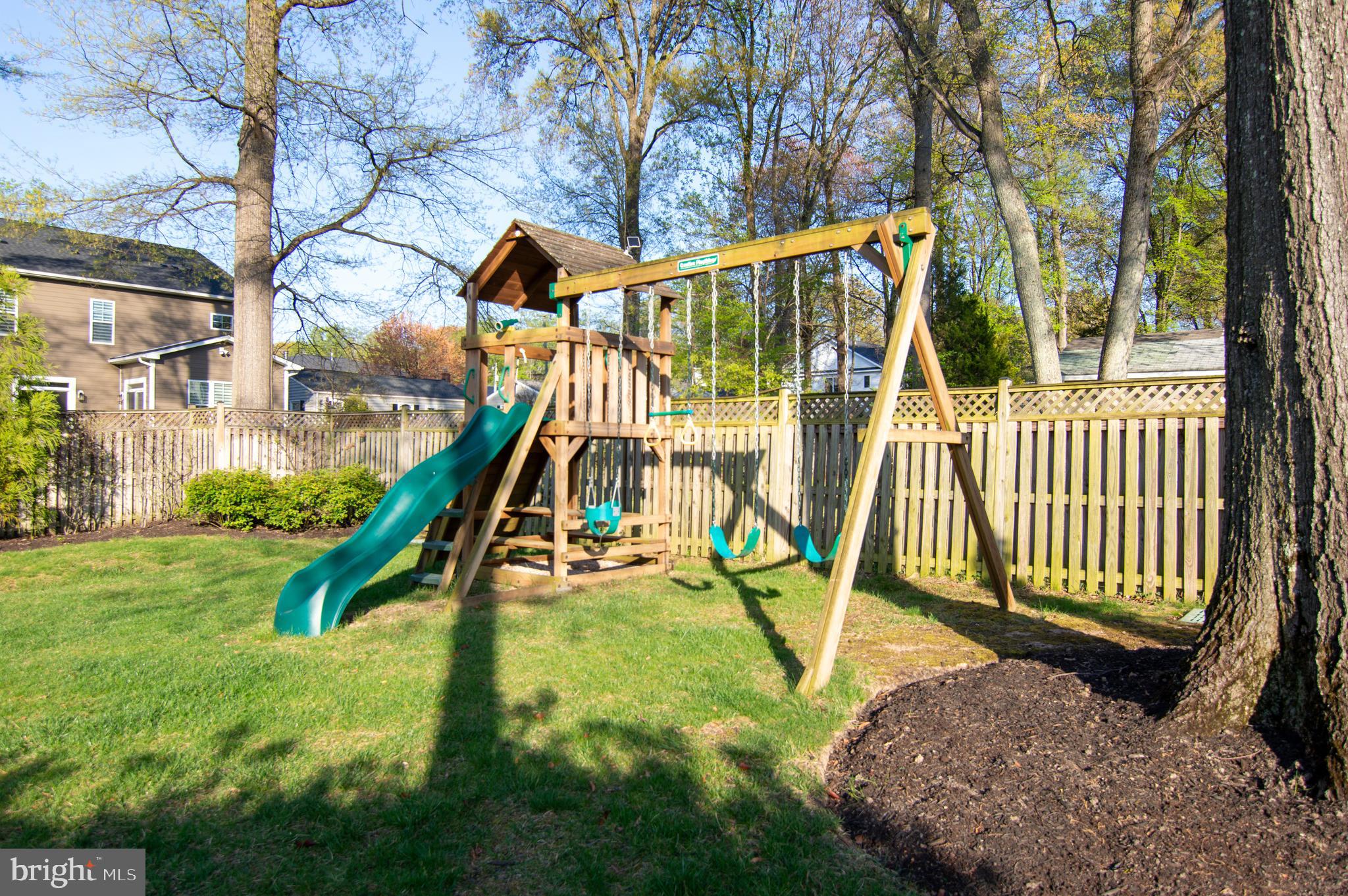 WEST VIENNA WOODS - Residential