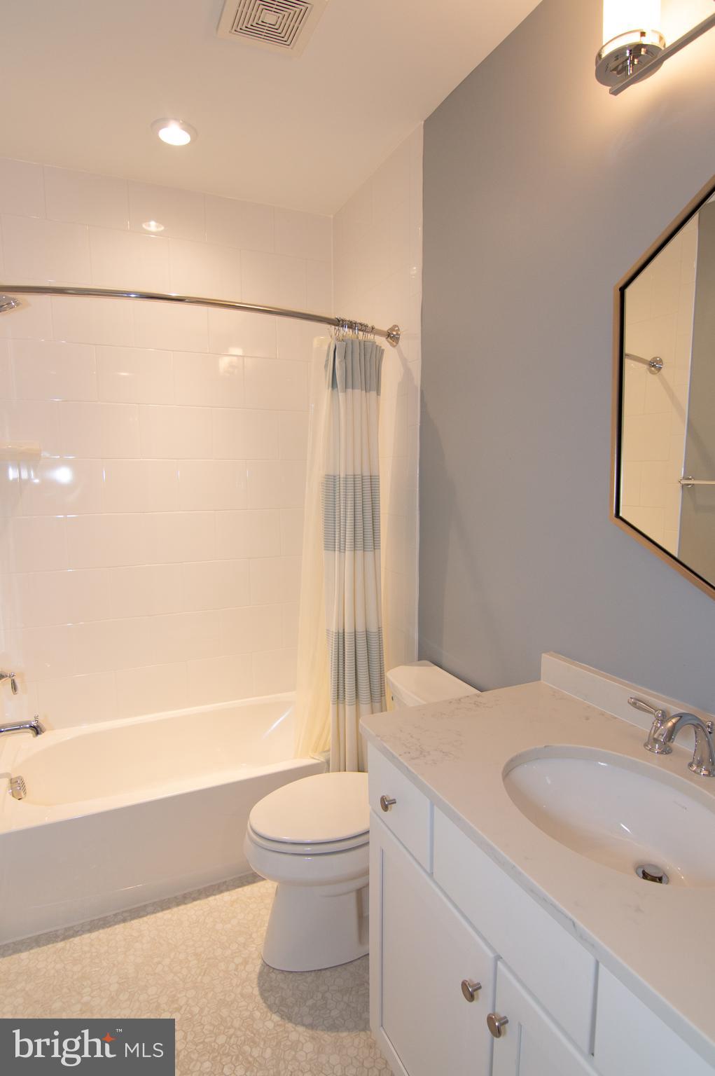 WEST VIENNA WOODS - Residential