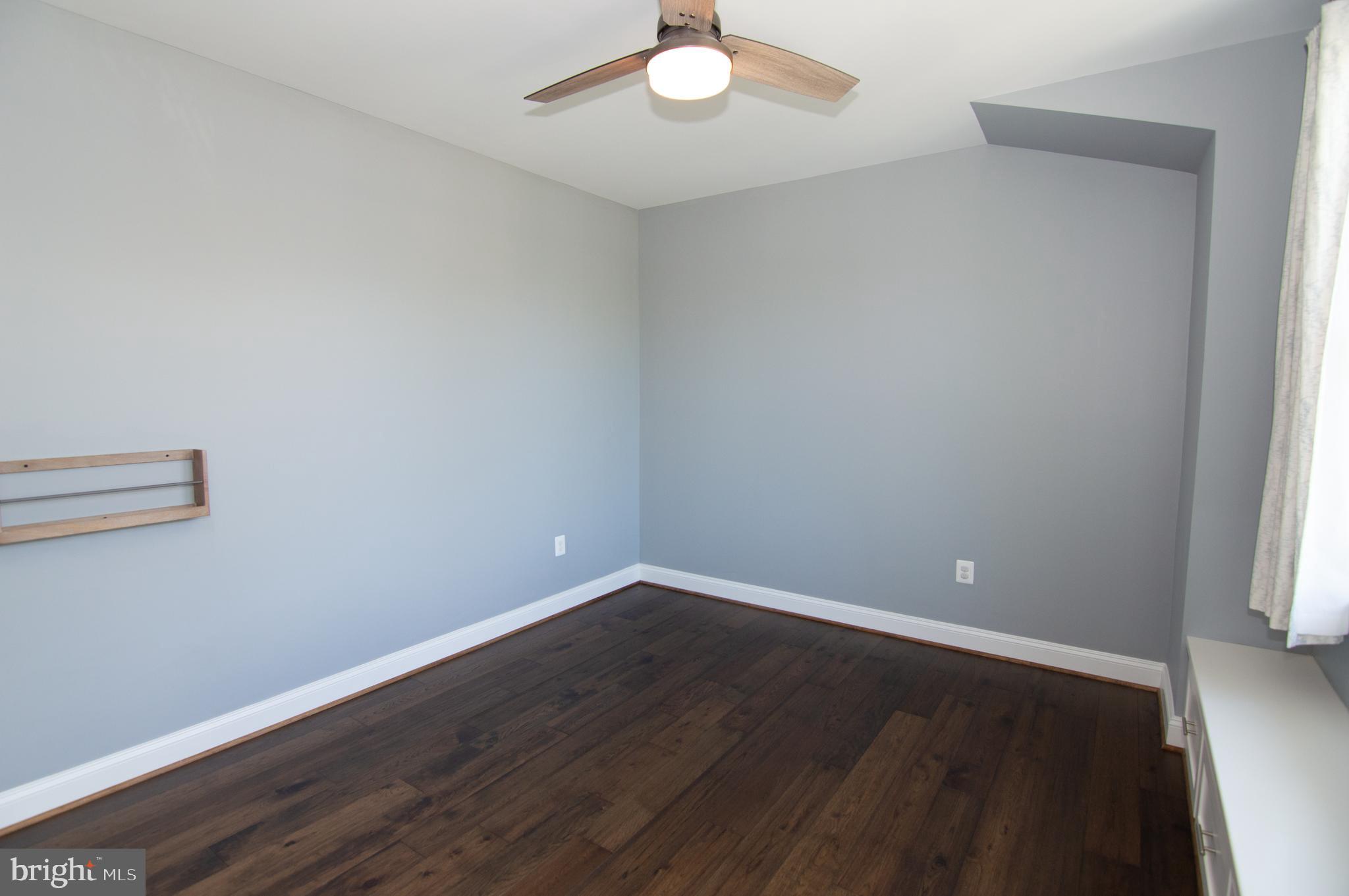 WEST VIENNA WOODS - Residential