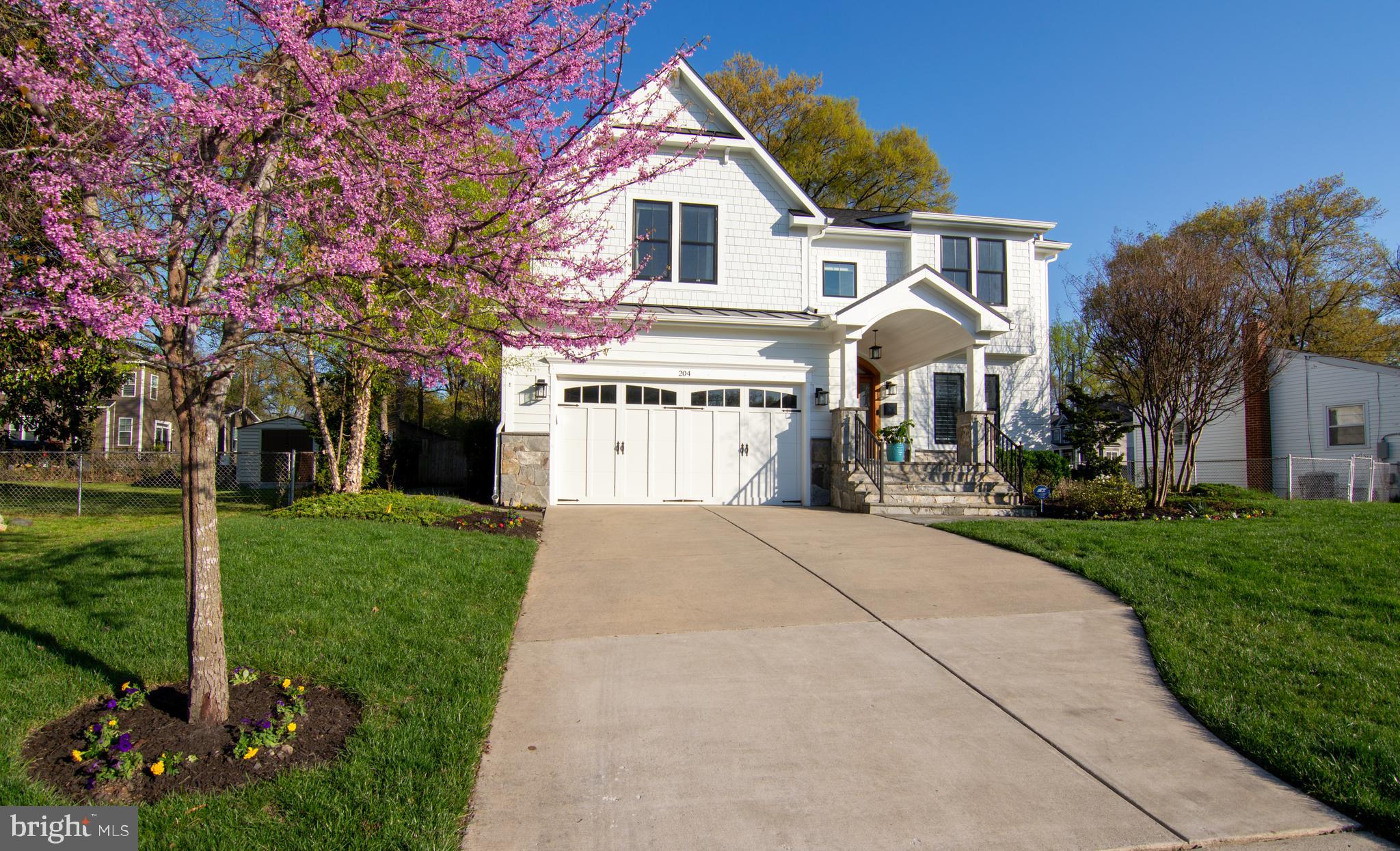 204 BATTLE STREET SW