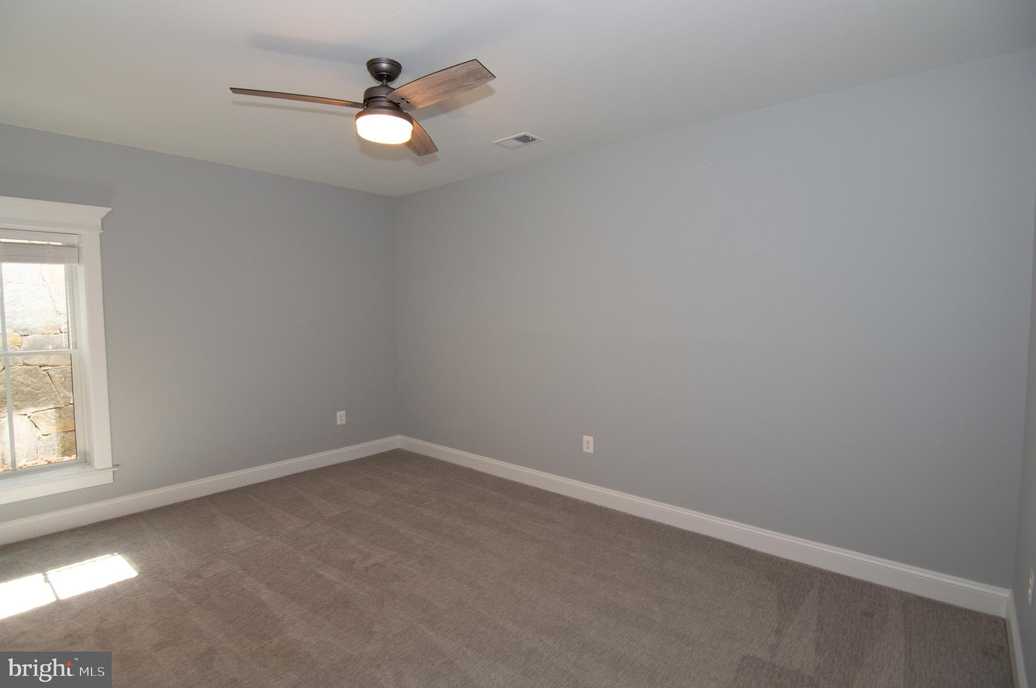 WEST VIENNA WOODS - Residential