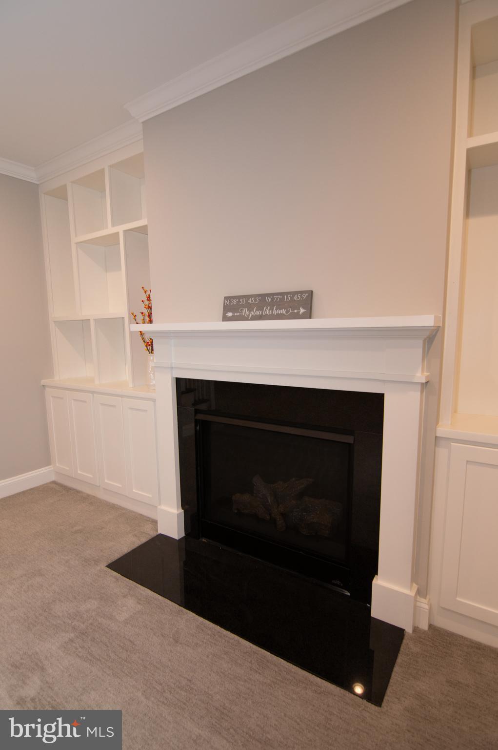 WEST VIENNA WOODS - Residential