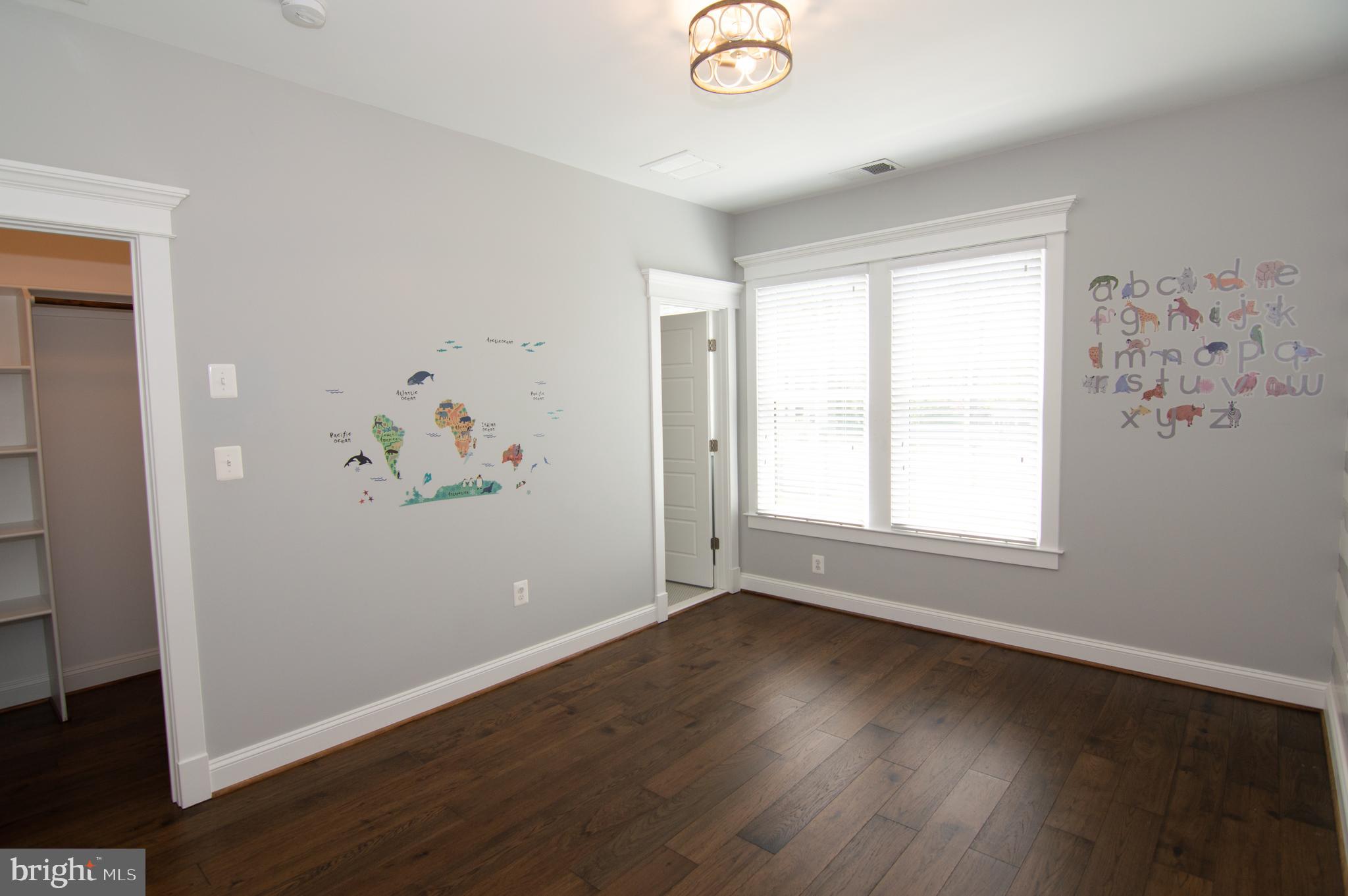 WEST VIENNA WOODS - Residential