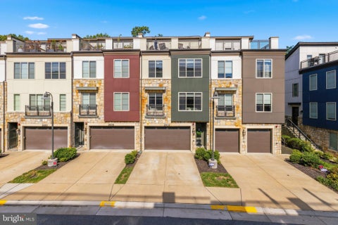 Photo of 2876 Lowen Valley Road, ALEXANDRIA, VA 22303 (MLS # VAFX2327008)