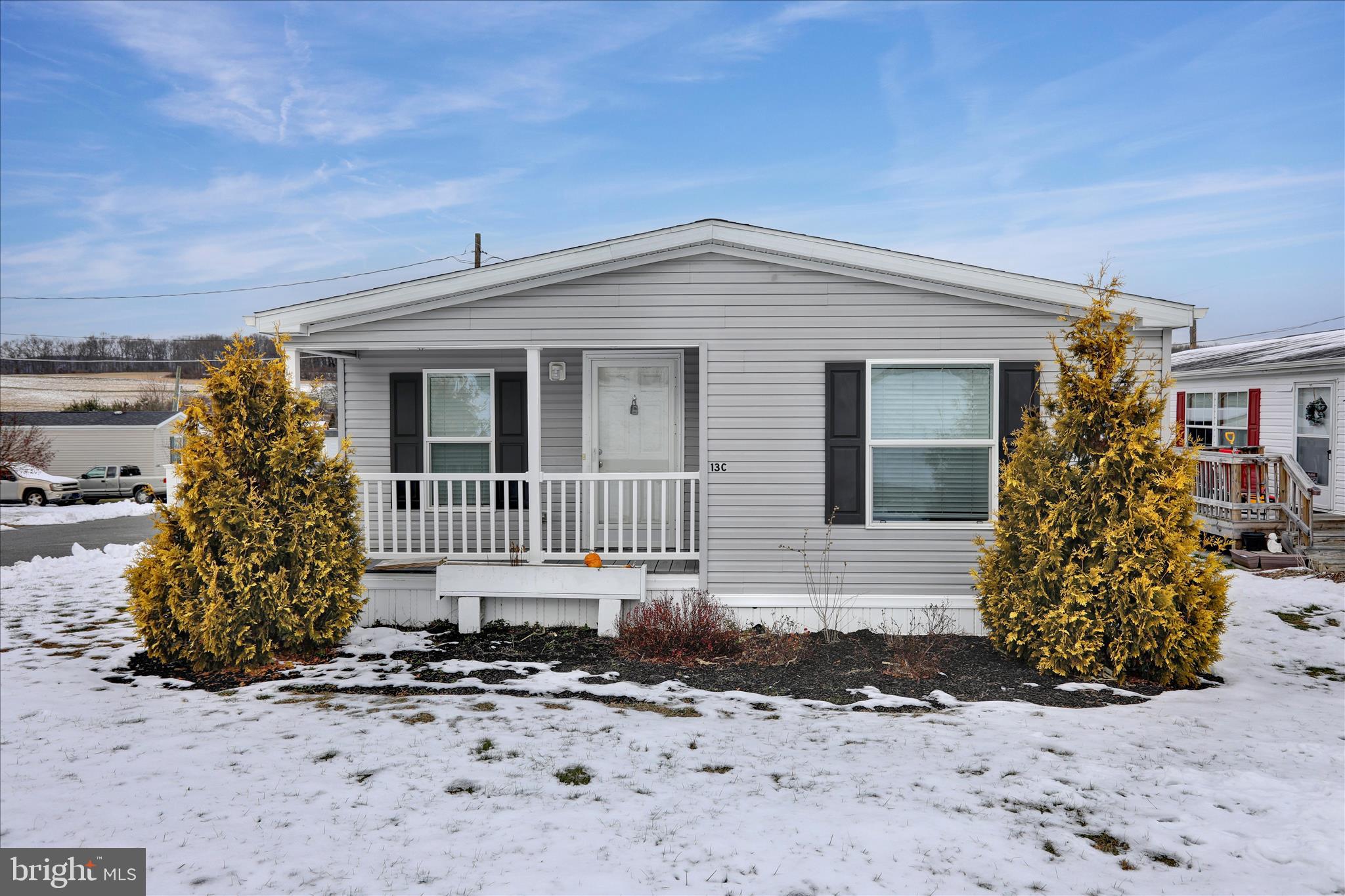 FRIEDEN MANOR - Residential