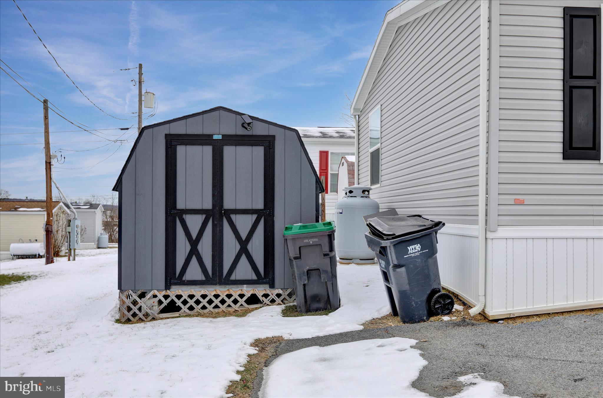 FRIEDEN MANOR - Residential