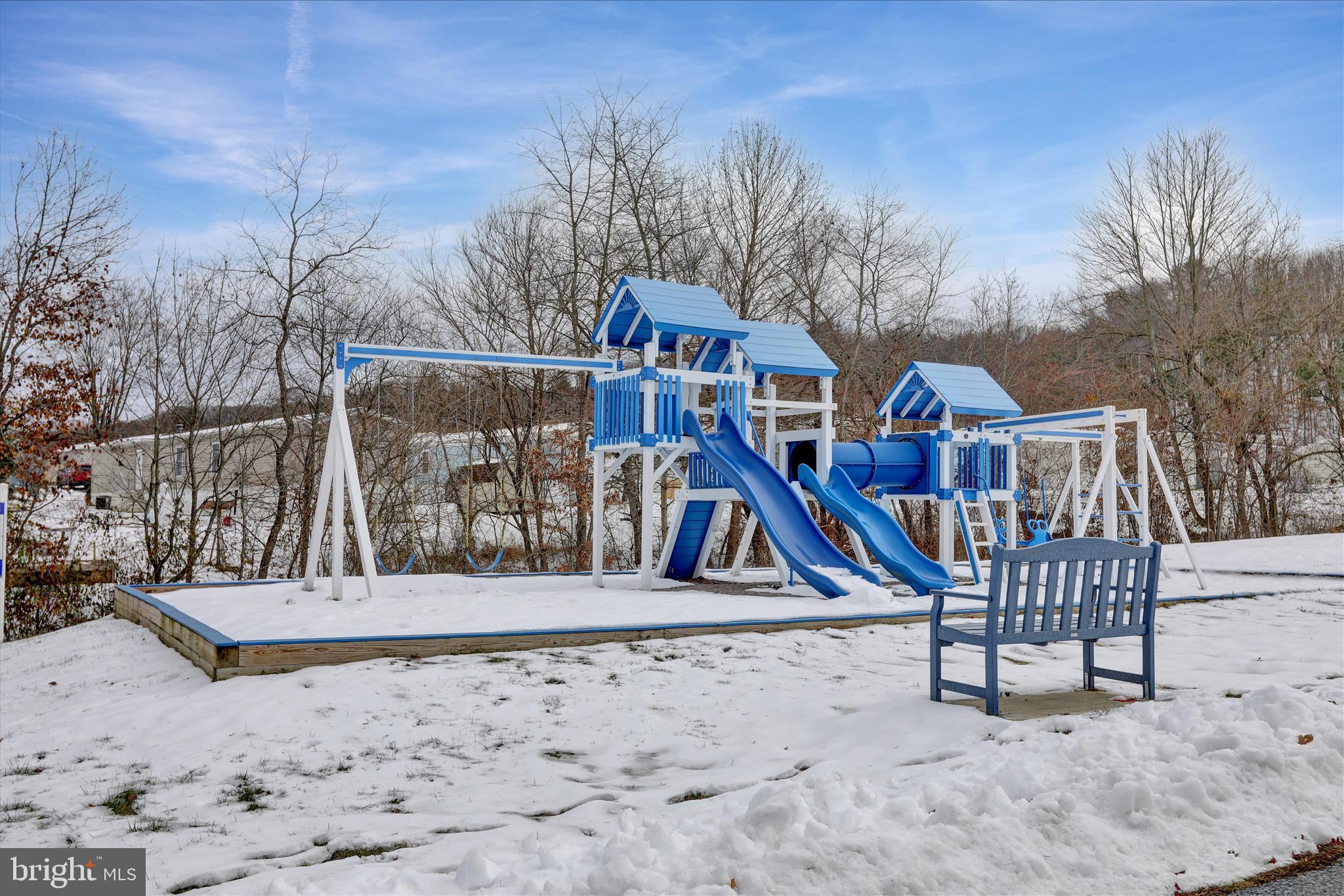 FRIEDEN MANOR - Residential