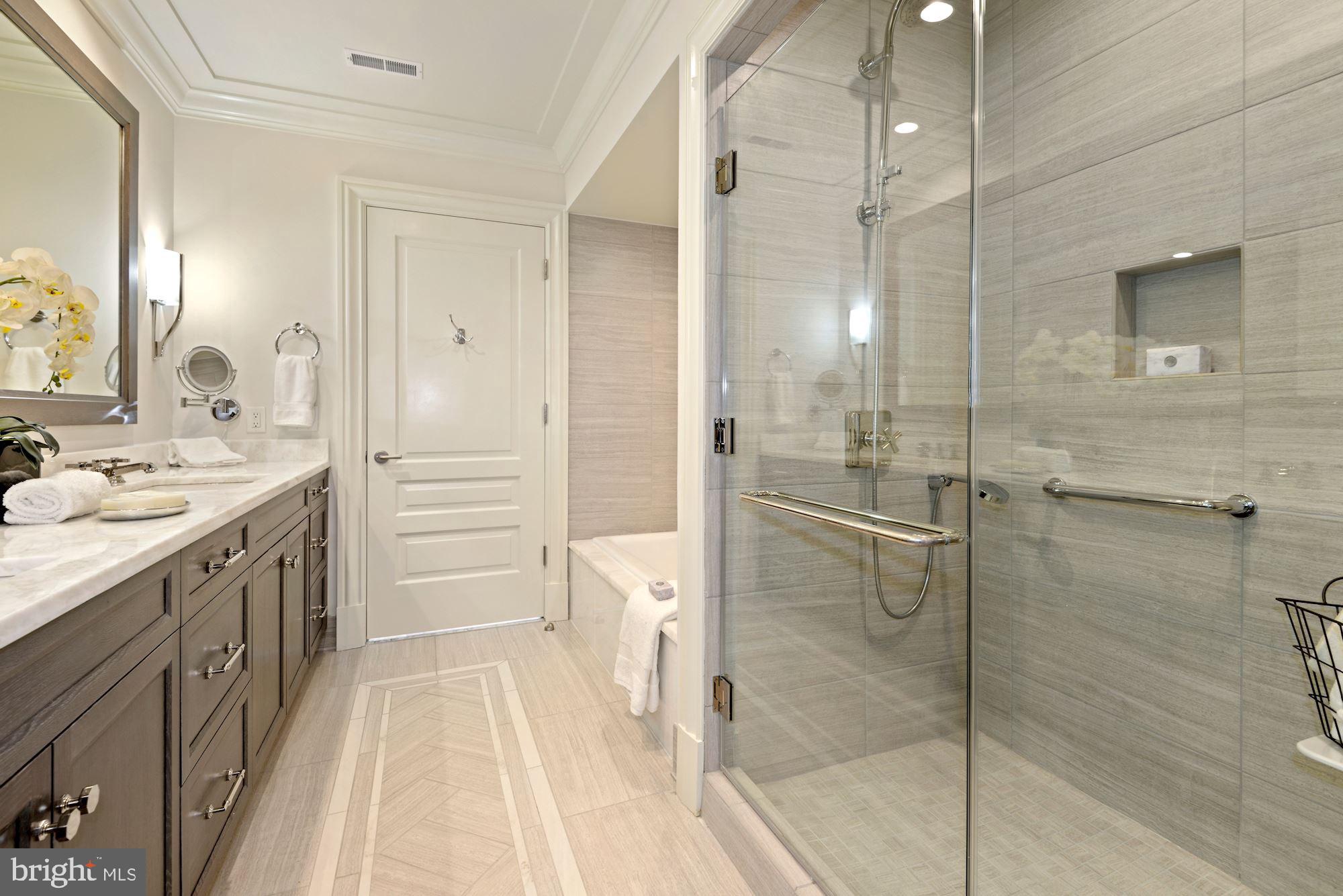 THE SIGNET - Residential