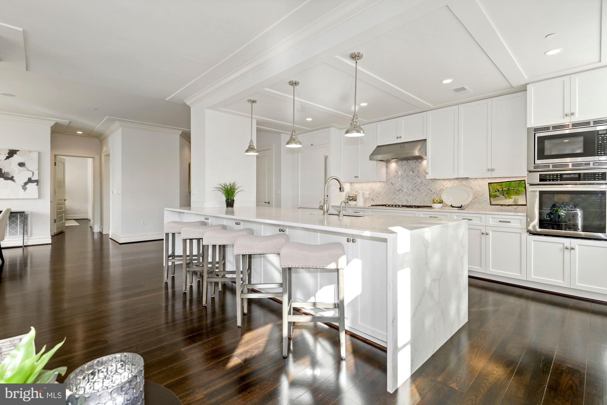 THE SIGNET - Residential