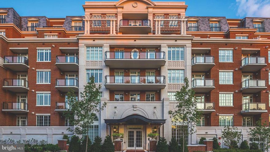 LUXURY AT ITS FINEST! MUST SEE Property Video at http://vimeo.com/481816931 or click on video camera icon in upper left corner of listing. WELCOME TO #507... a refined CORNER UNIT with 2 Bedrooms PLUS spacious Den (or 3rd Bedroom) and 2.5 Baths.  As you exit your vehicle from one of your 2 assigned, underground parking spaces, you enter the elevator just steps away. Whisked up to the 5th floor, you simply walk 10 steps to your private doorway. Upon entering the unit, you will be greeted by a spacious Foyer with gleaming hardwood floors.  As you make your way further into the unit, you will find a fabulous open floor plan with walls of windows throughout.  To your left is the gorgeous Chef's Kitchen with an enormous island covered in Statuario Venato marble.  Thermador appliances, designer backsplash, custom cabinetry, and an oversized Pantry are just a few of the high-end features that make this Kitchen so special. The Family and Dining rooms are equally impressive with custom oversized moldings, designer light fixtures and access to the sunny 350 square foot balcony - perfect for your morning coffee or evening wine.  Back inside,  you will find a warm and inviting Den with beautiful built-in shelving , a full sized closet and a pocket door.  The Primary Bedroom is a peaceful retreat complete with automated blackout shades and a walk-in closet with custom built-ins. The enormous Primary Bathroom is complete with an oversized walk-in shower, soaking tub, double sinks and a private water closet featuring an additional wall of storage.  The generously sized 2nd Bedroom with en-suite Full Bathroom will delight all.  Other unique features include automated blinds throughout, a built-in Sonos sound system, a walk-in laundry room equipped with oversized front load washer and dryer, and an electric car charging station at one of your garage spaces. The Signet has 24/7 front desk/full service concierge services, landscaped courtyard complete with fire-pit and barbecue/bar area, fitness center as well as a private yoga studio, steam, sauna and massage room. There is also a pet washing station available for your four legged friends!