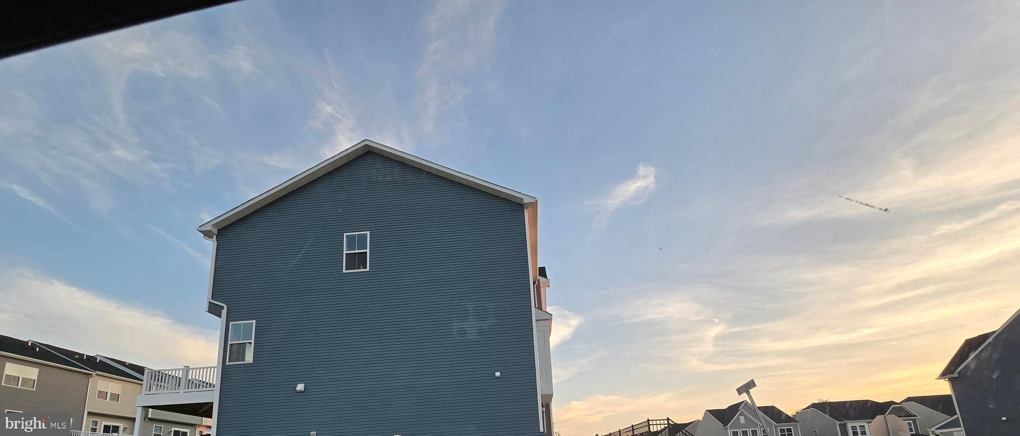 RED CLOVER MEADOWS - Residential Lease