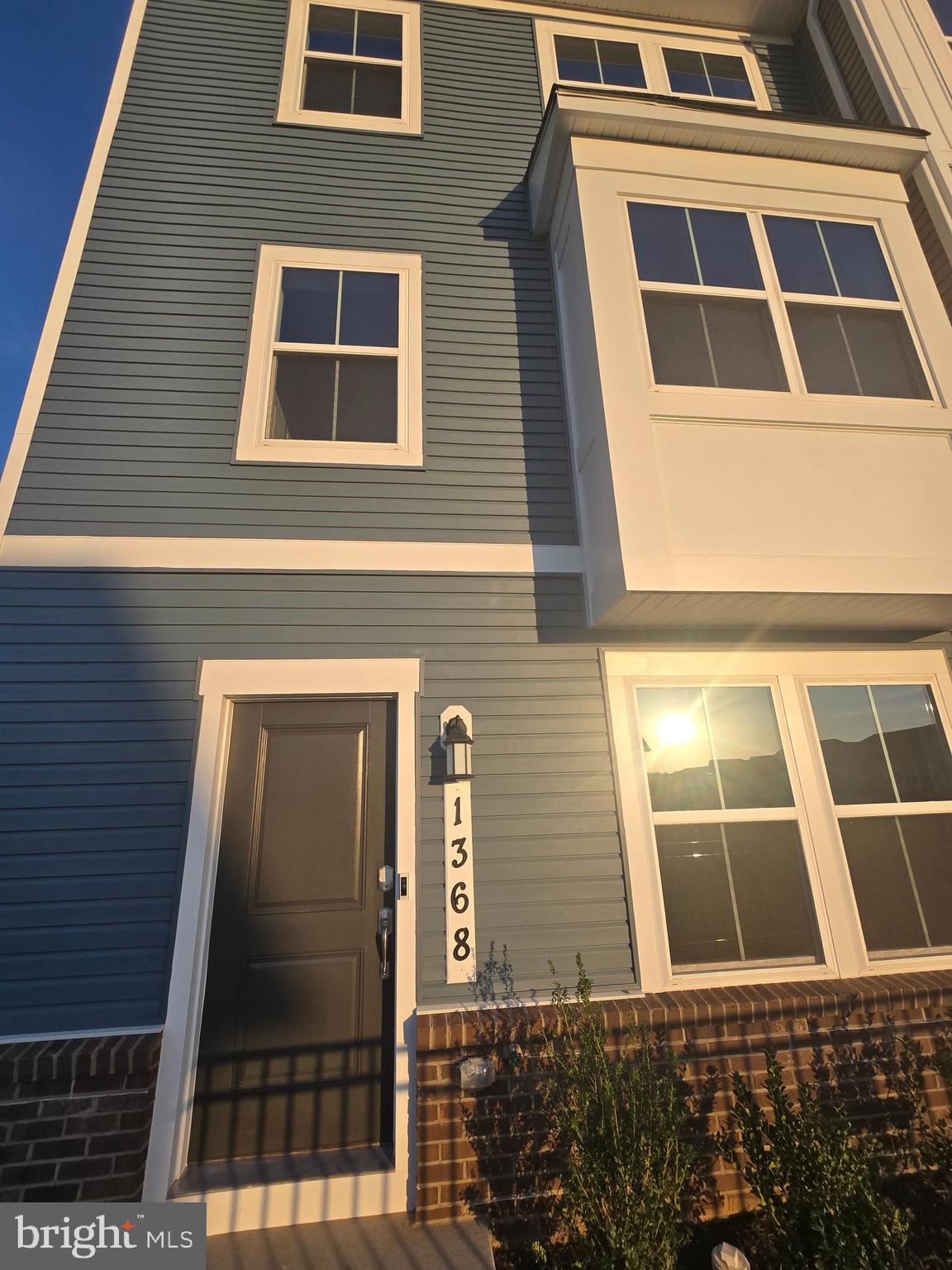 RED CLOVER MEADOWS - Residential Lease