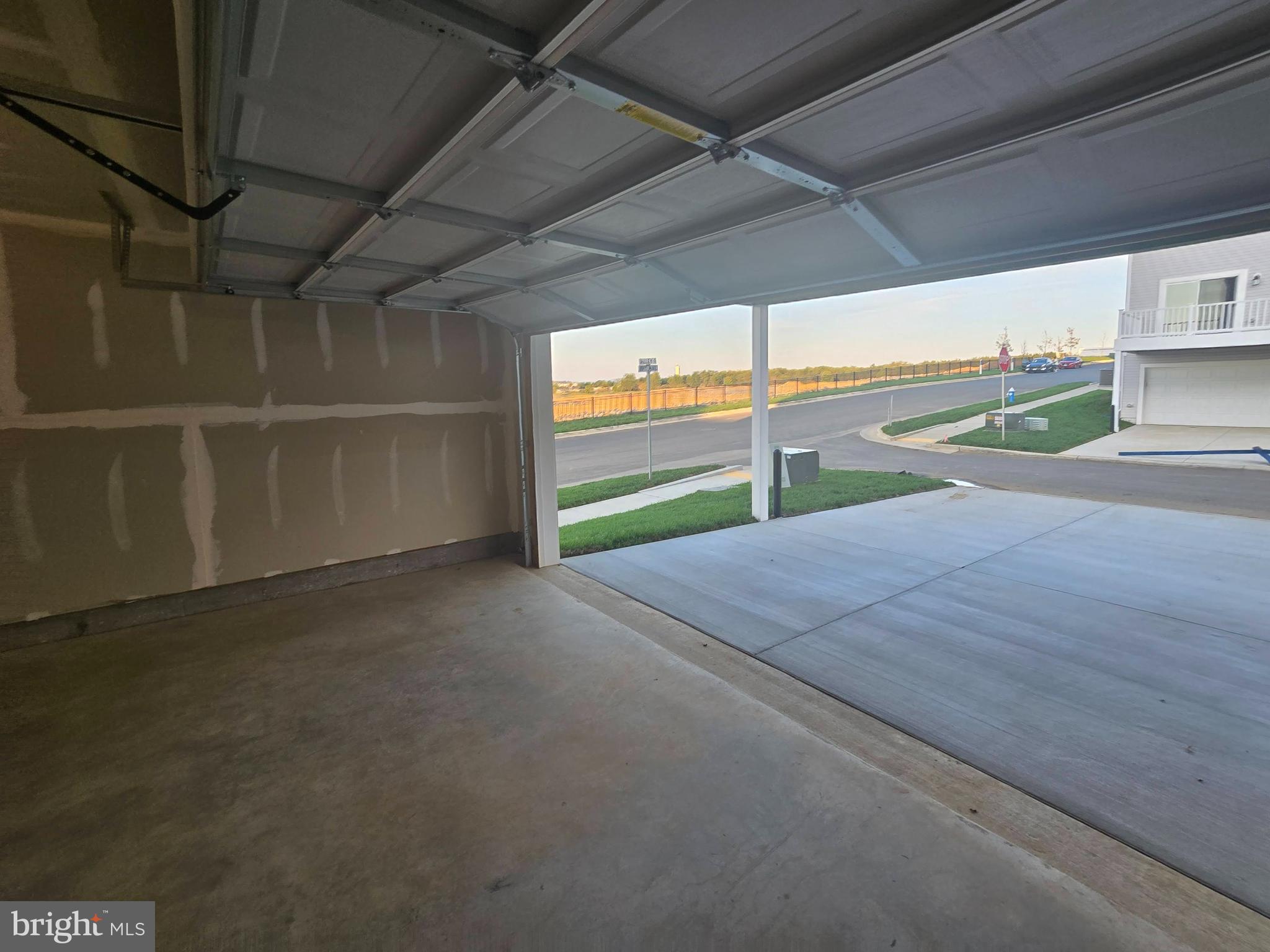 RED CLOVER MEADOWS - Residential Lease