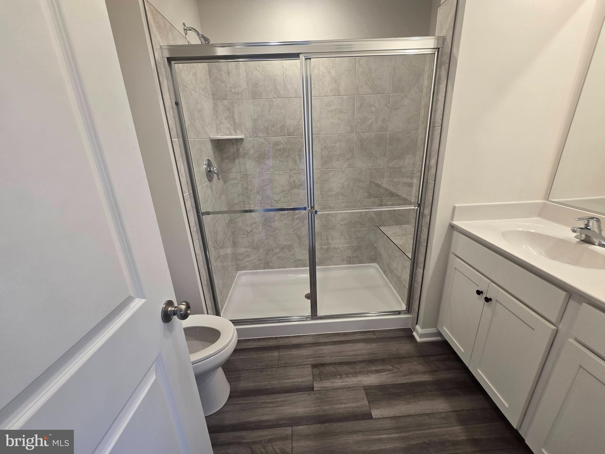 RED CLOVER MEADOWS - Residential Lease