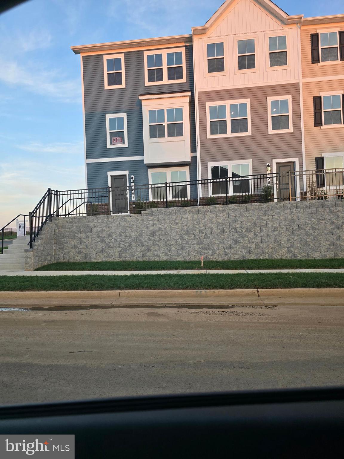 RED CLOVER MEADOWS - Residential Lease