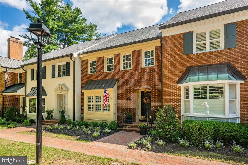Photo of 7272 Evans Mill Road, MCLEAN, VA 22101 (MLS # VAFX2340504)
