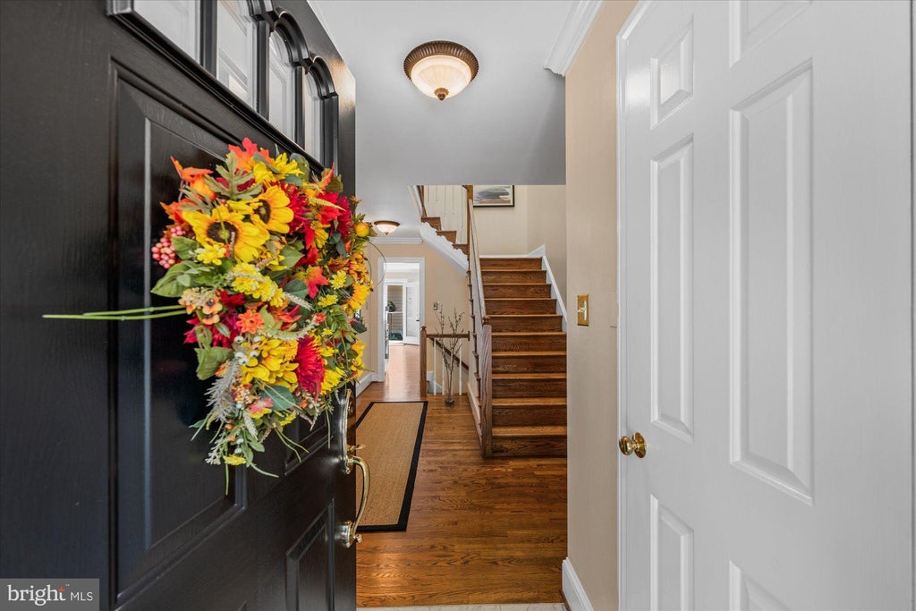 Photo of 7272 Evans Mill Road, MCLEAN, VA 22101 (MLS # VAFX2340504)