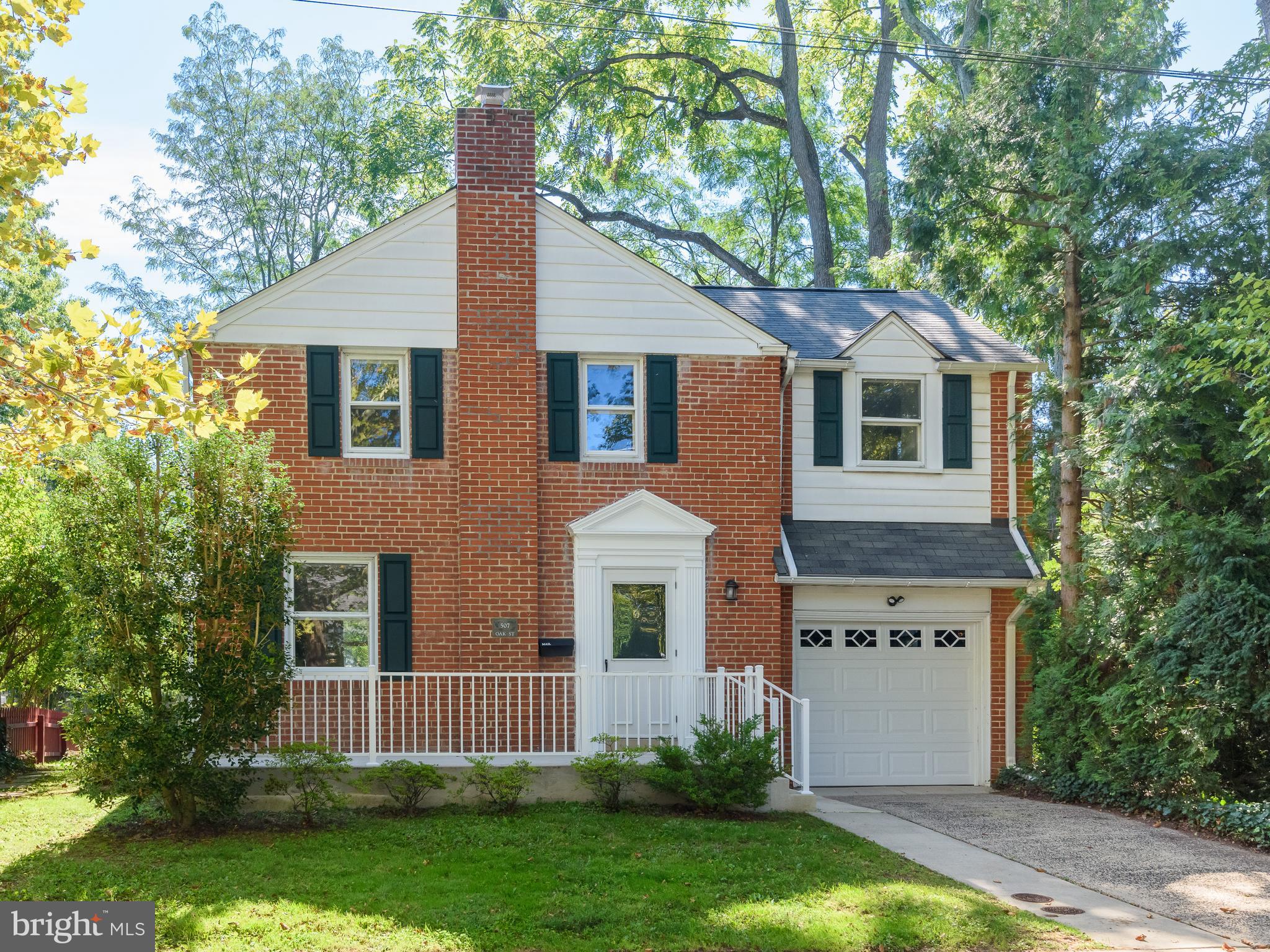 507 OAK STREET