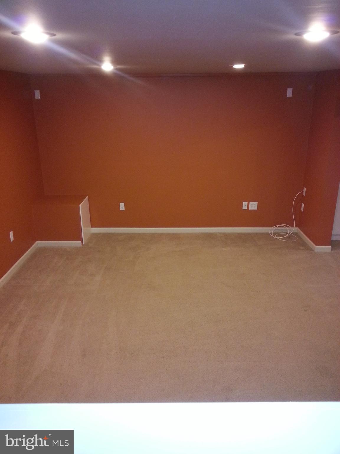 MONTCLAIR - Residential