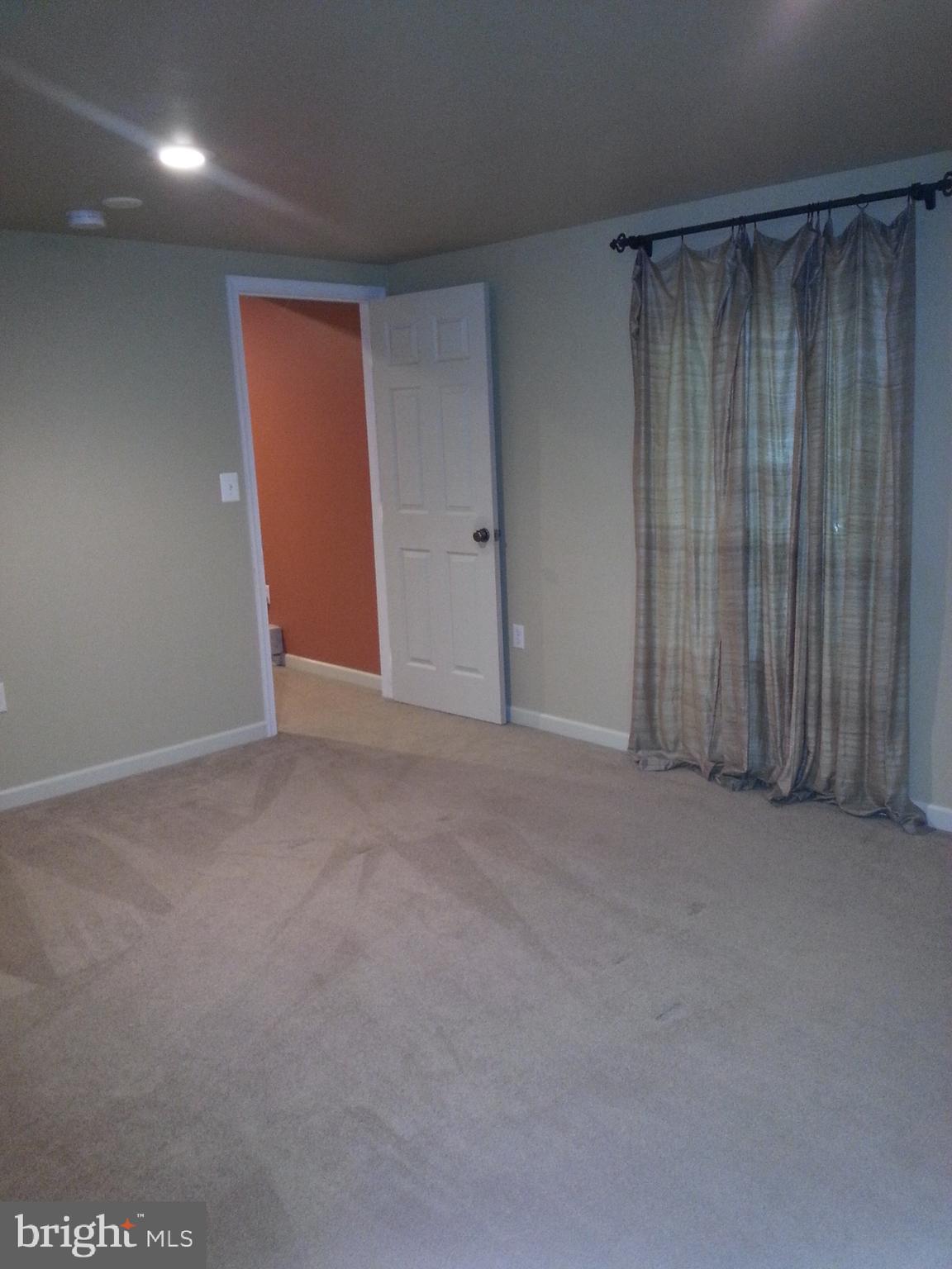 MONTCLAIR - Residential