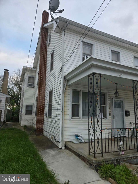 Townhouse For Sale - 548 Highland Street<br/> HARRISBURG, PA 17113