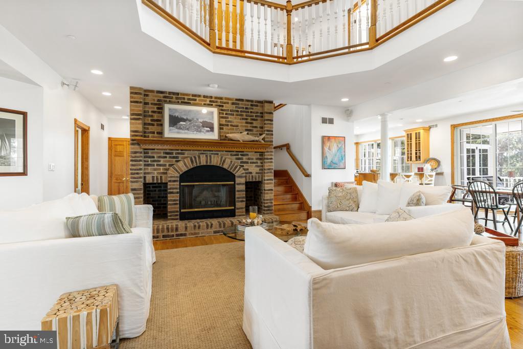 CHANCELLERY - Residential