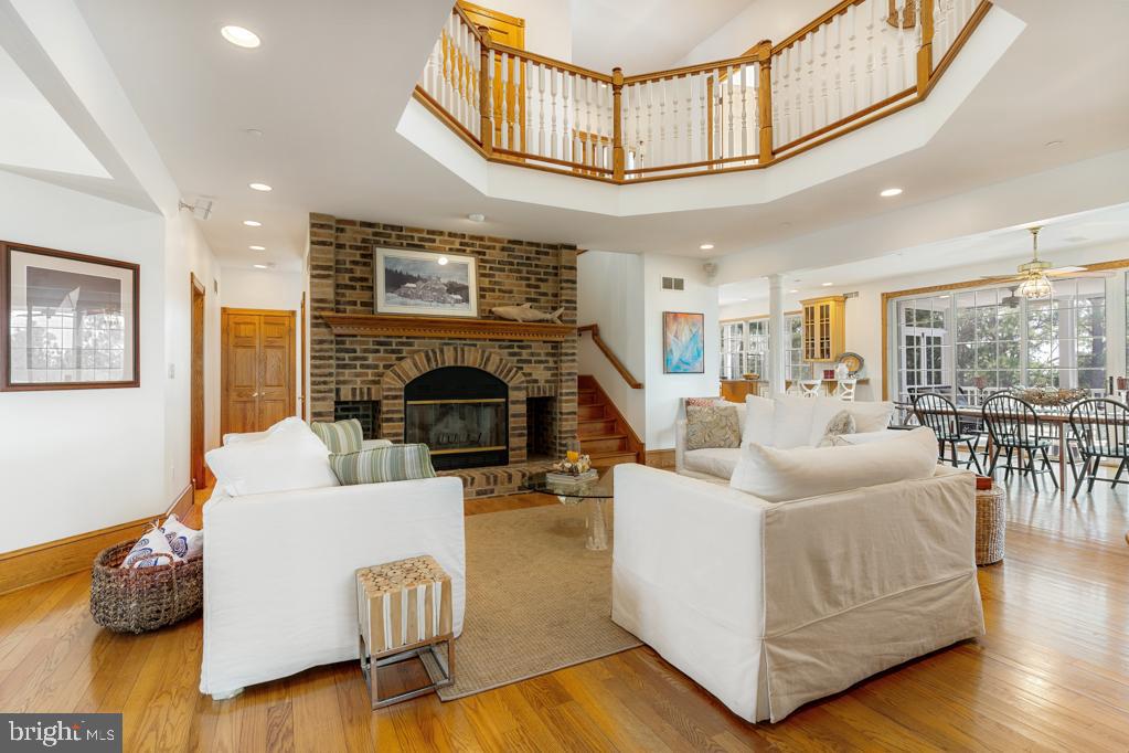 CHANCELLERY - Residential