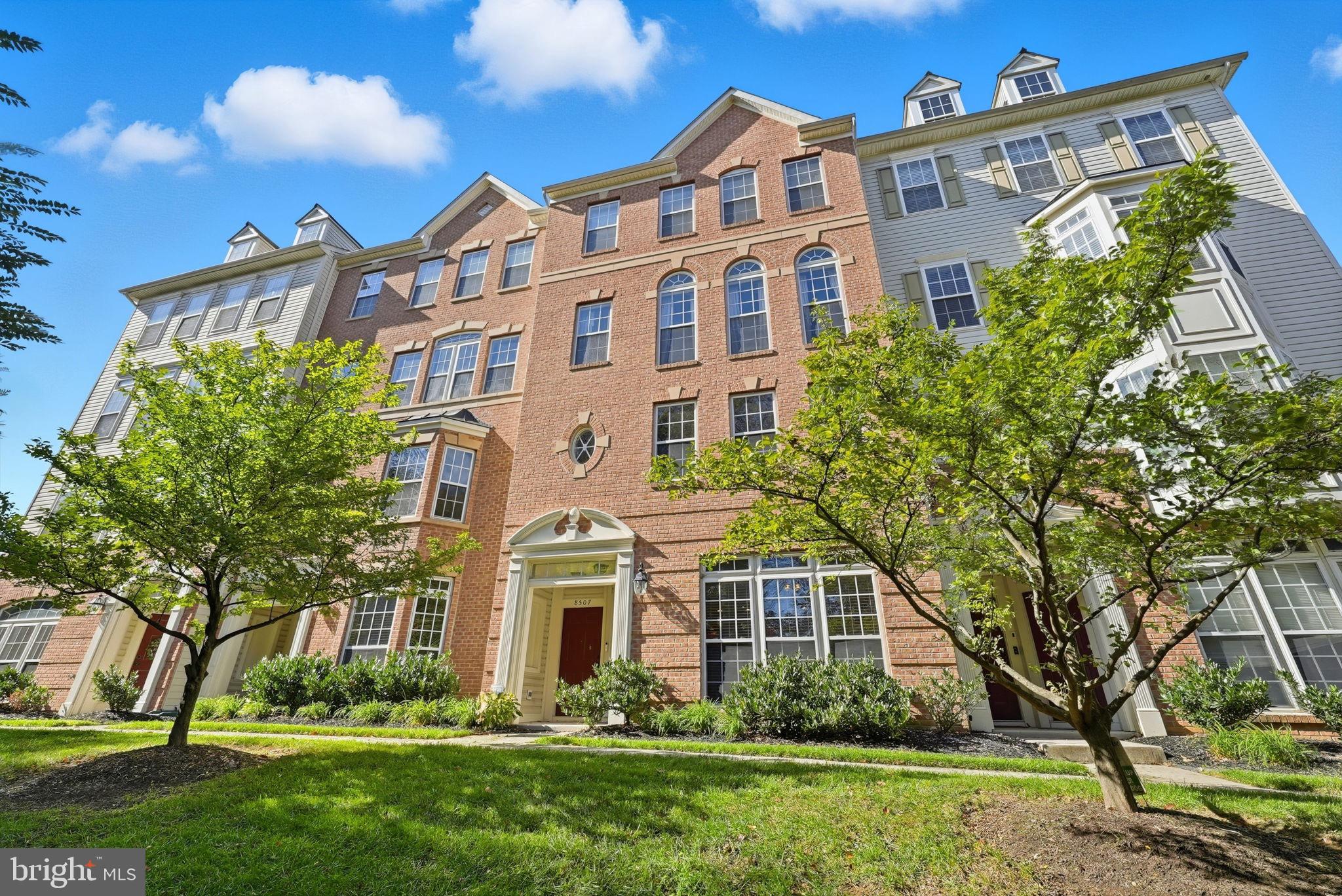 SKYVIEW PARK - Residential Lease